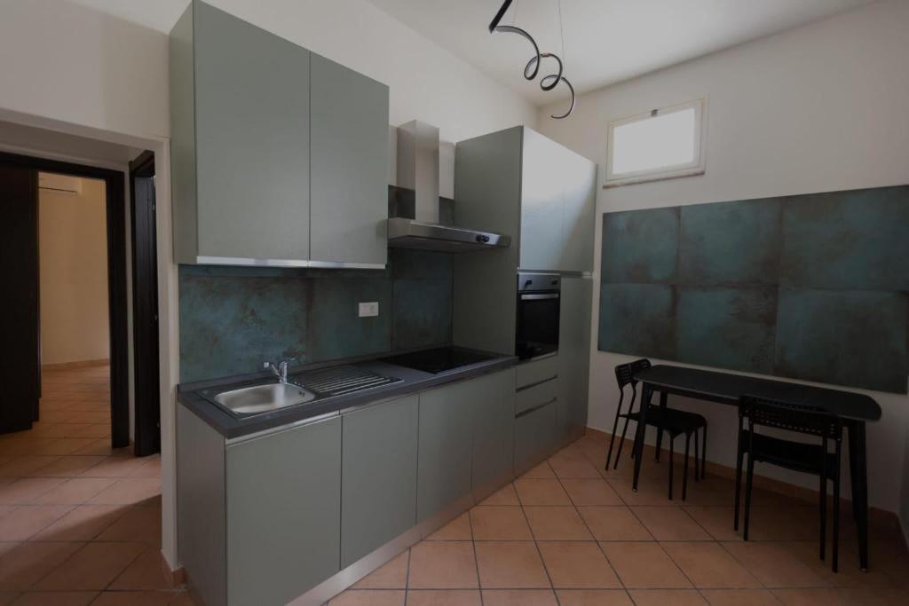 Zara House Holiday Home Palmi Esterno foto